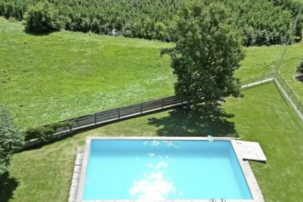 Außenbereich mit Swimmingpool