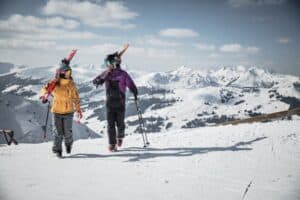 Klassen haben Spaß auf der Ski-Klassenfahrt Ahrntal