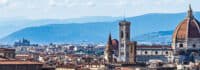 Schüler haben Spaß auf der Klassenfahrt Toskana in Italien und erkunden die Stadt Florenz