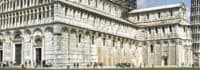 Schüler haben Spaß auf der Klassenfahrt Toskana in Italien und erkunden die Stadt Pisa