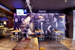 Belushi’s Bar im St. Christophers Inn in London