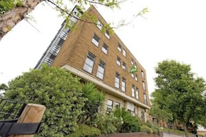 YHA Thameside in London von draußen