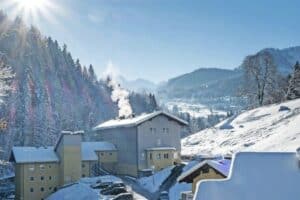 unterkunft hostel im schnee